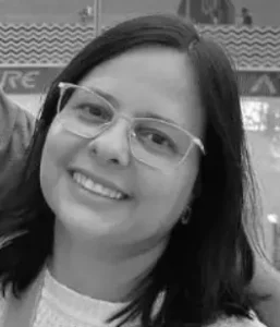 Foto de <span style="background-color: #CEEED0">Sandra Vargas